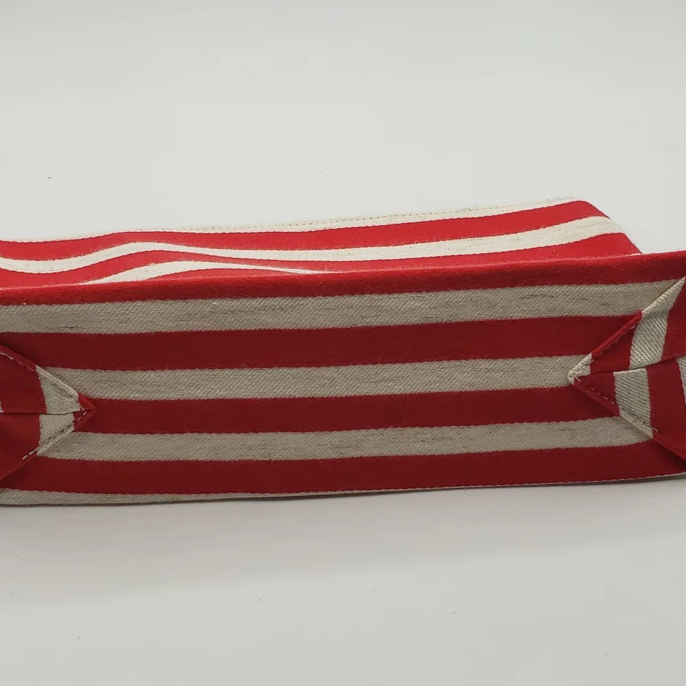 Agua de Coco Liana Thomaz cosmetic bag red ivory stripe